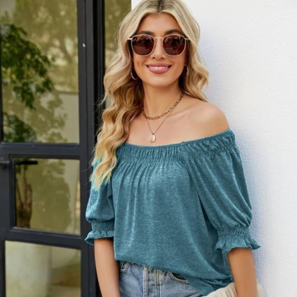 NWOT Short Flounce Sleeve Top